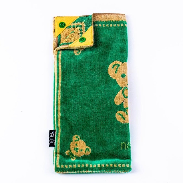 ケース　横浜ナナ NANA　ペットボトルケース　ベア柄　グリーンベージュ　nn-pbk2-E