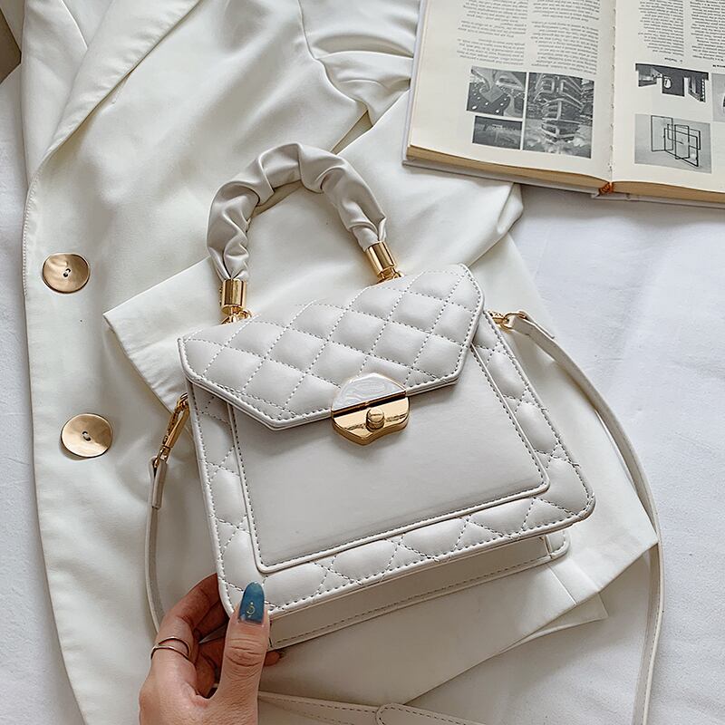 バッグレディースバッグ2020ニューウェーブサマーネットレッドワイルドダイヤモンドクロスボディバッグファッションショルダーポータブルスモールスクエアバッグ Tiancai_Wing_Bag8868341