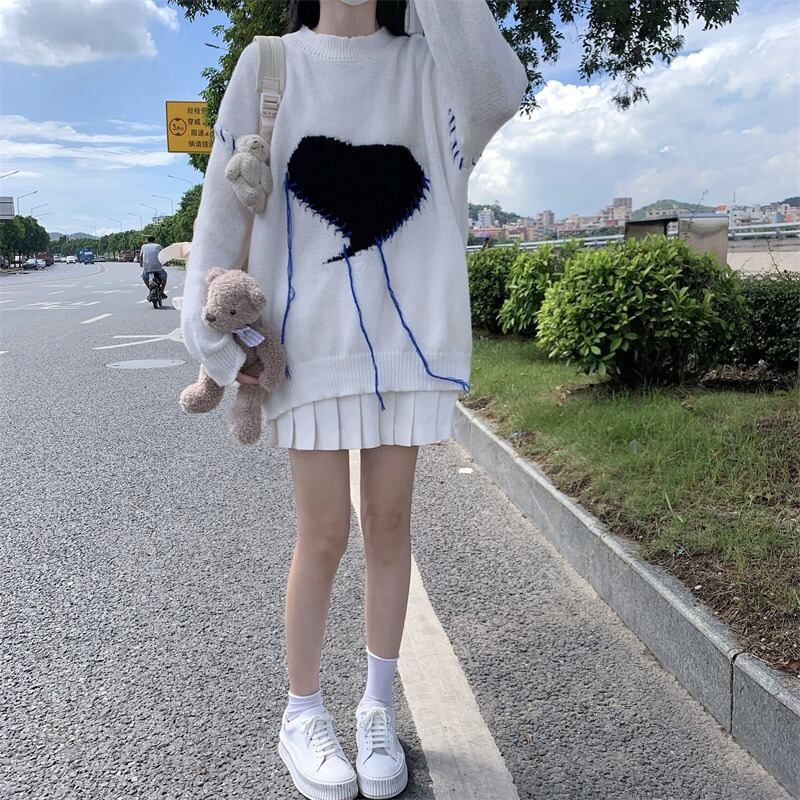 カラー刺繍ルーズセーター レディースオータムウィンタートップス 秋物 冬物 萌量不足89282559015