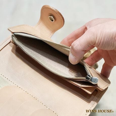 WINS HOUSE ホワイトボディー パイソン 1$ウォレット 本革【蛇革 牛革