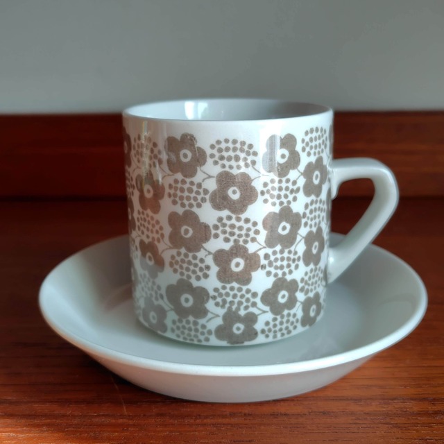 Arabia Ryppale (beige) カップ＆ソーサー(ヴィンテージ)