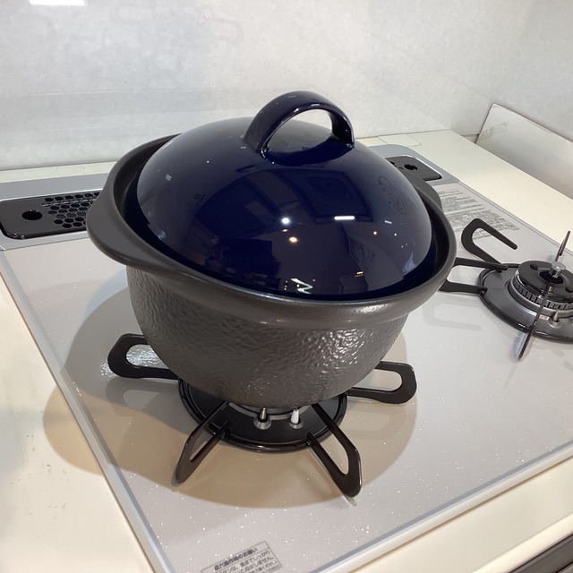 ミヤオカンパニーリミテド製　直火炊飯土鍋　（3合炊き）