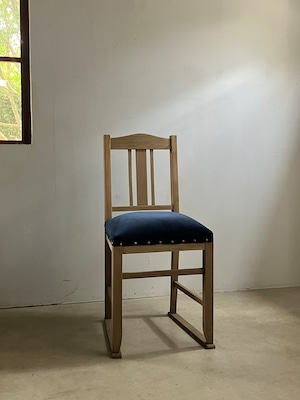 dinig chair / 碧紺別珍