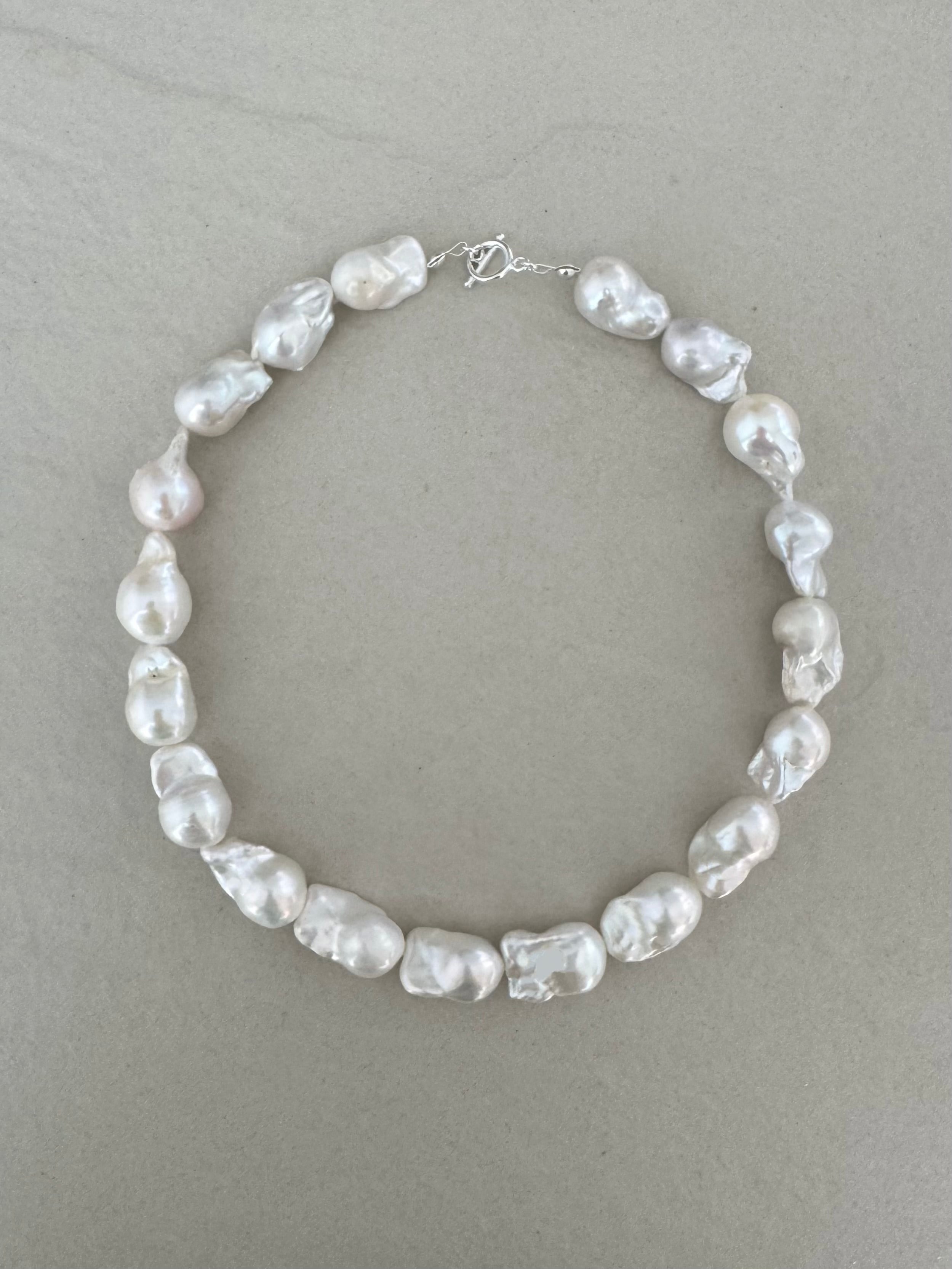 mini oyster baroque pearlearrings | elem