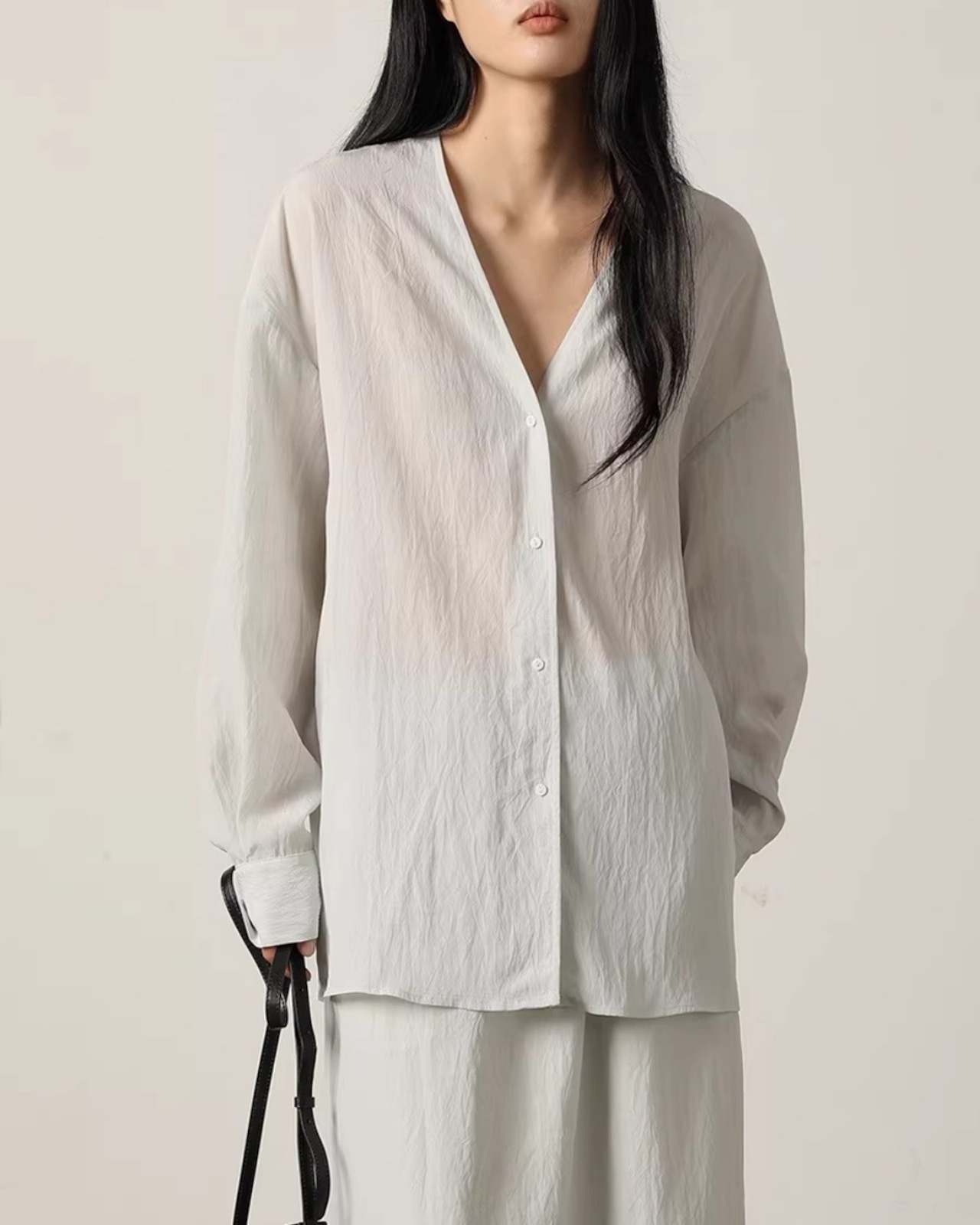 V-neck nuance sheer loose Shirt L0086