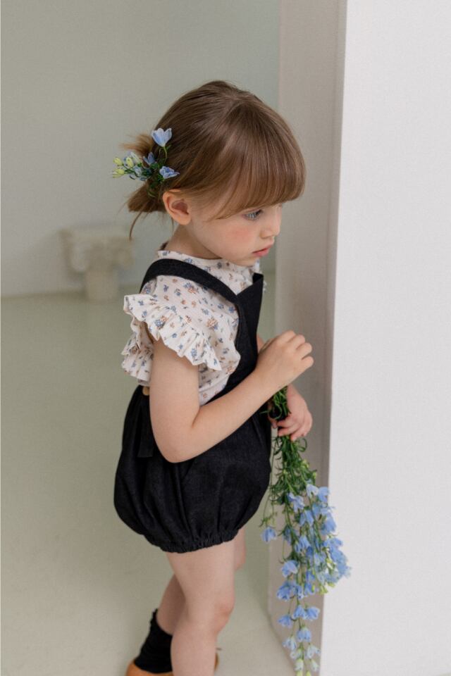 即納︴Wonny Ribbon / Black denim romper | gyuu.