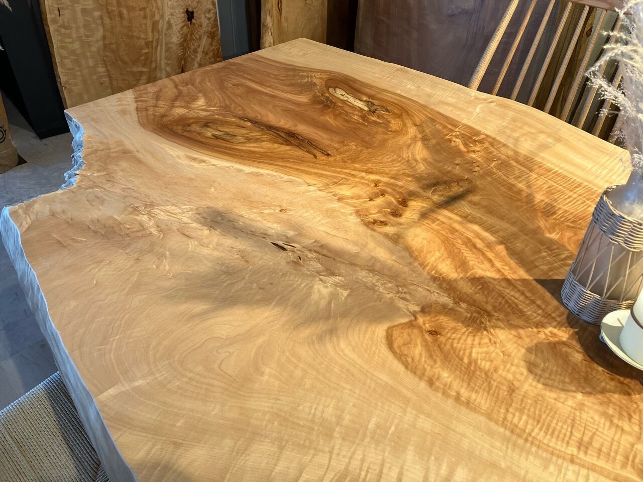 ユウ　天板 Premium】栃（トチ）_2100×710-1020-880×58_青山店_テーブル天板/一枚