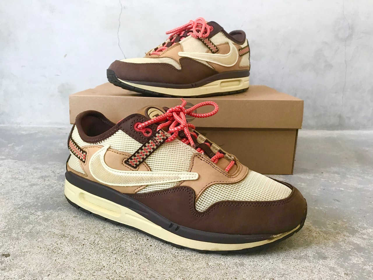 2022 TRAVIS SCOTT × NIKE AIR MAX1 