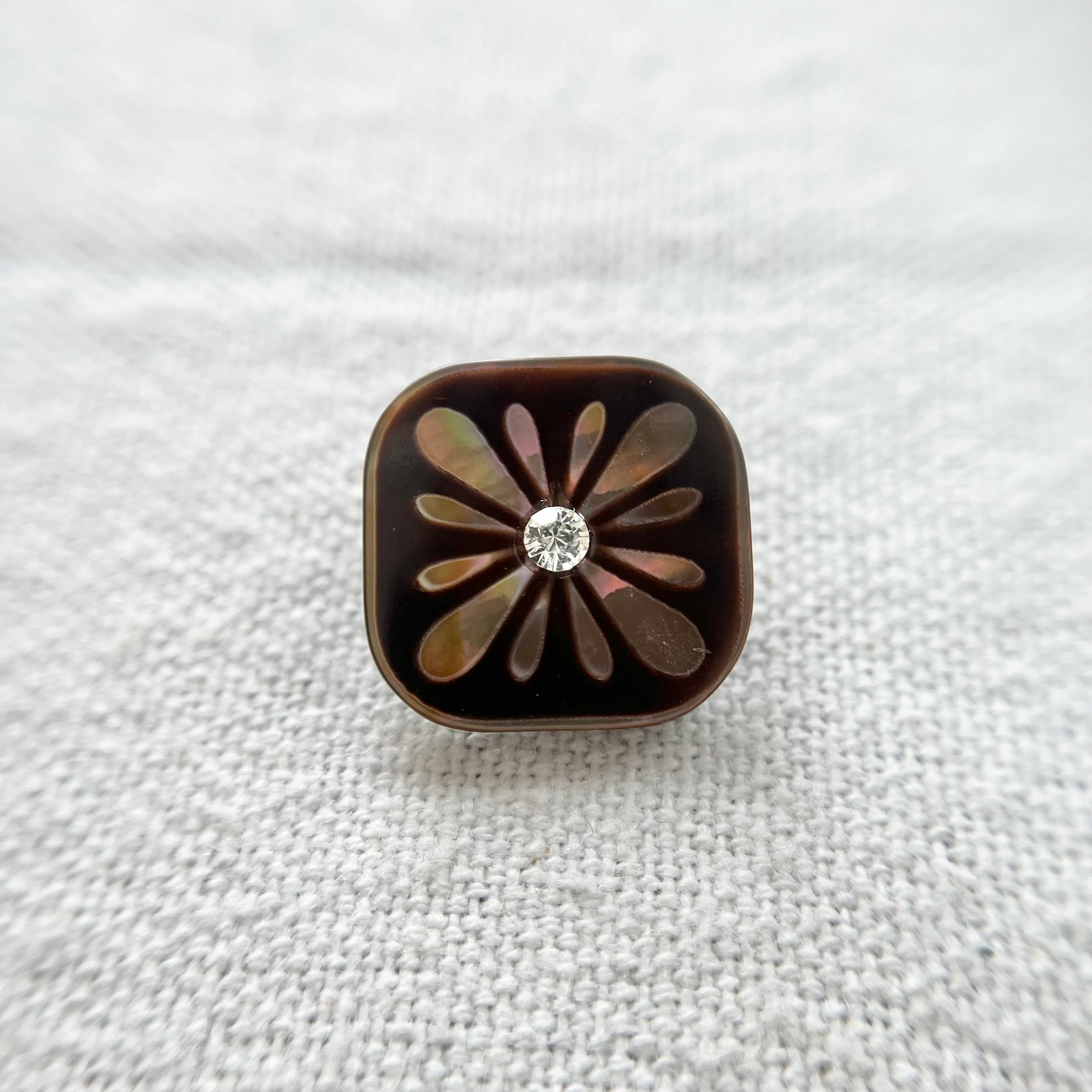 シェルボタン | Button shop kususu