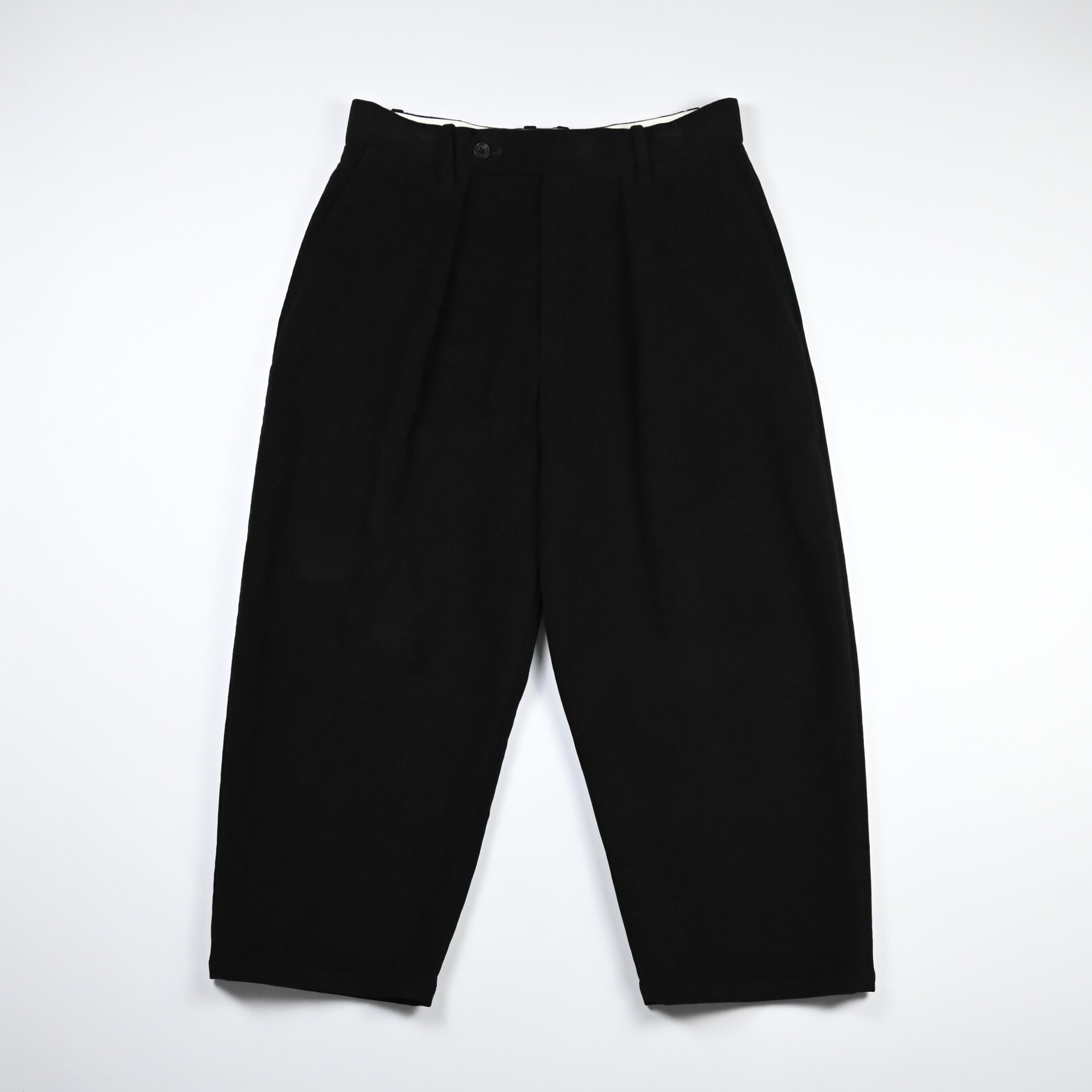 THE DAY / MOLESKIN PLEATED TROUSERS | GANKO
