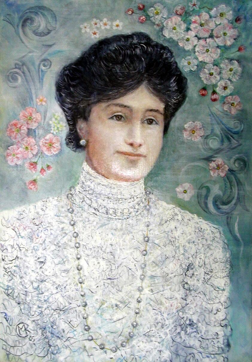 ロングネックレスの伯爵夫人