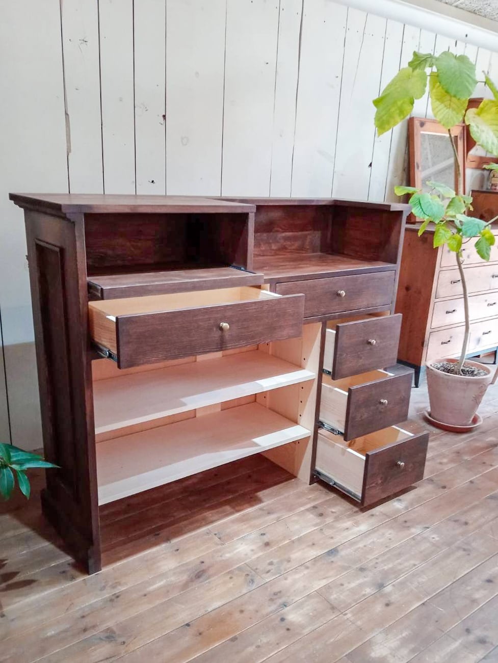 オーダーメイドアンティーク調レジカウンター147 （美容サロン向け