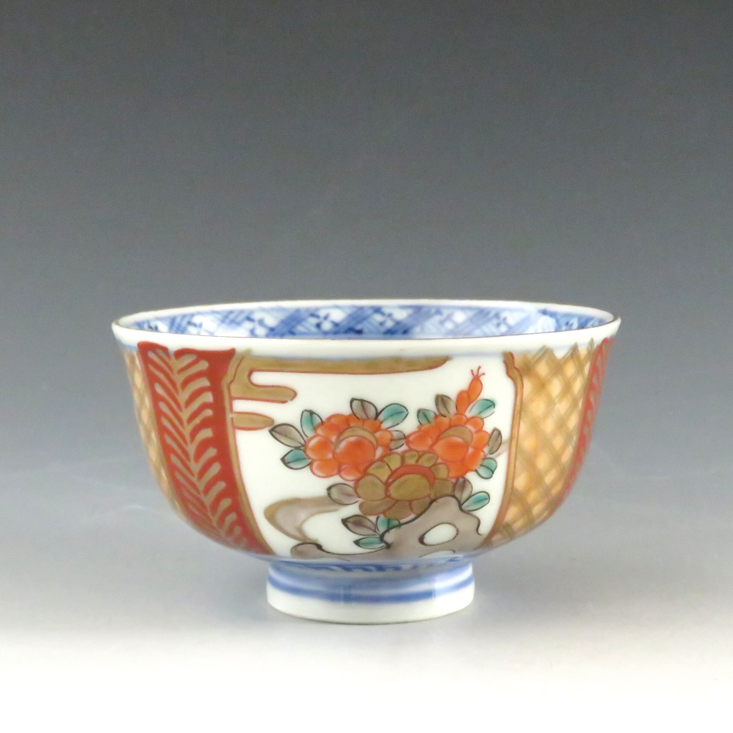 時代伊万里焼 明治(1880年頃) 見立て小服入れ子茶碗 伊万里赤絵金彩