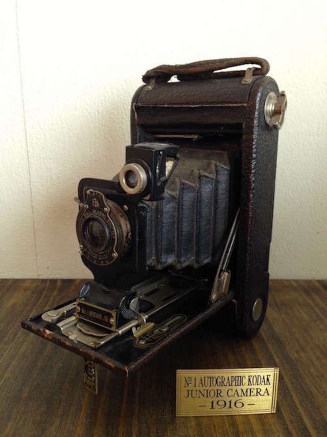 Vintage Camera N°1 Autographic Kodak Junior