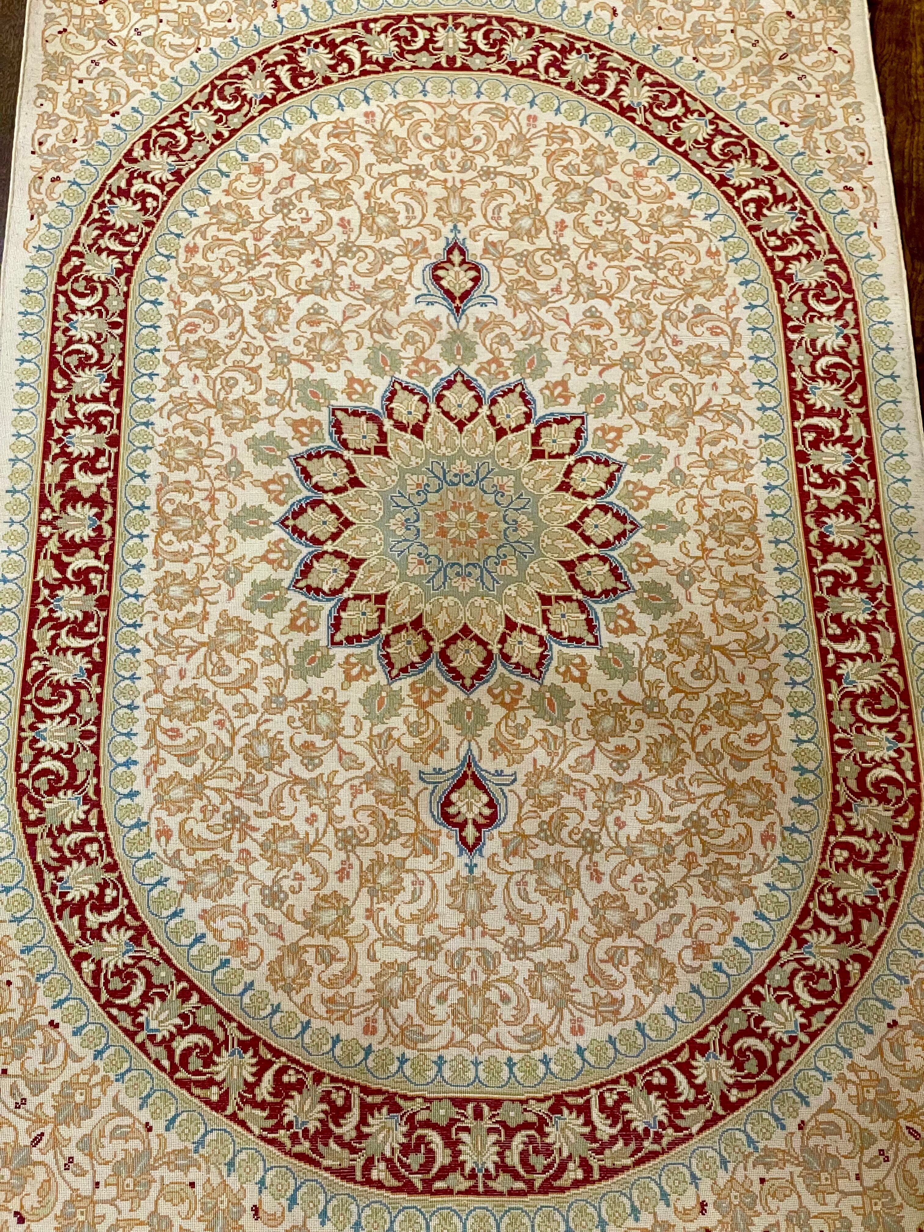 ペルシャ絨毯　 刺繍　大型額縁 ペルシャ絨毯 刺繍 大型額縁