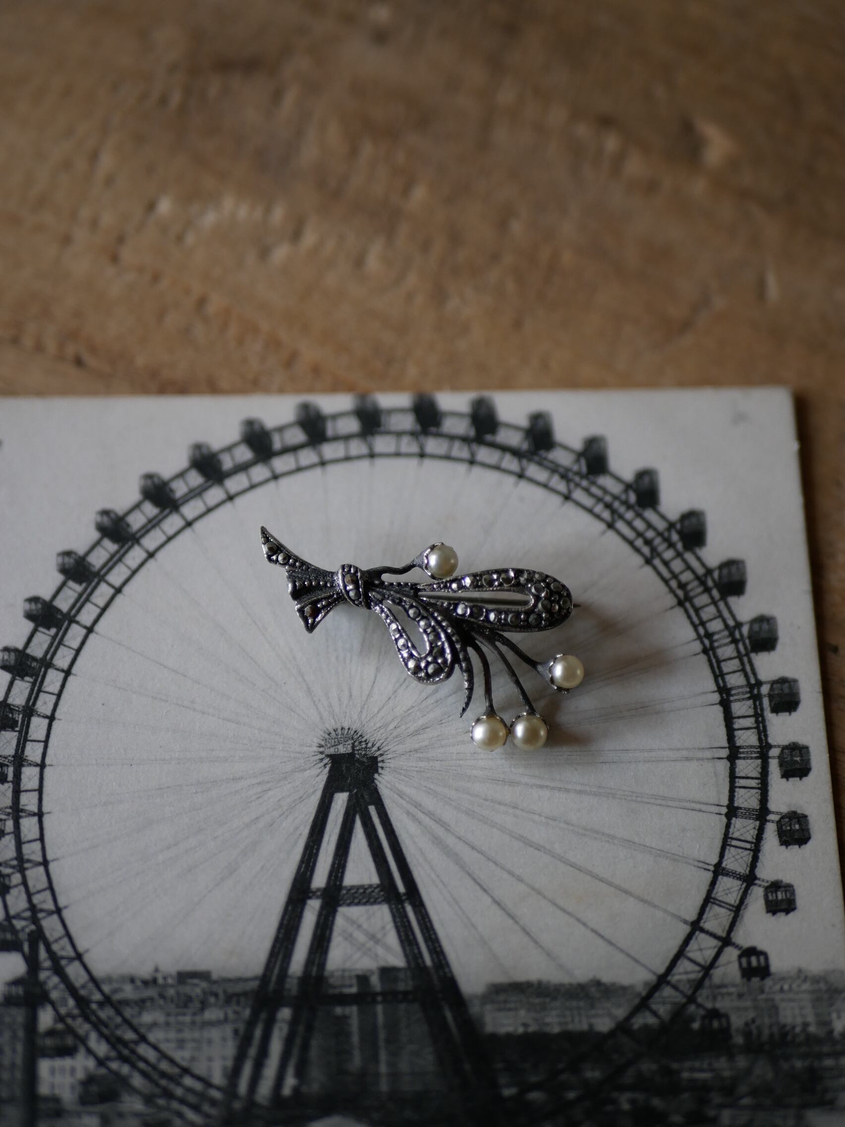 お花のブローチ フランスヴィンテージ フランスアンティーク ブロカント