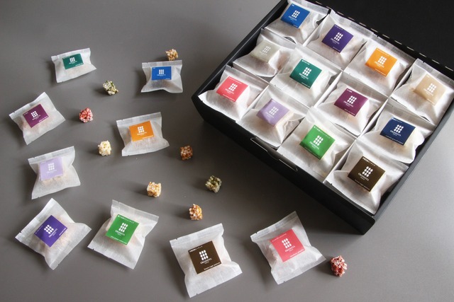 OKOSHIYA 48 pieces
