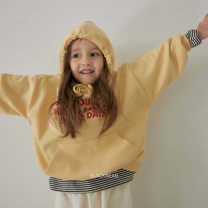 B640【即納】play hoodie