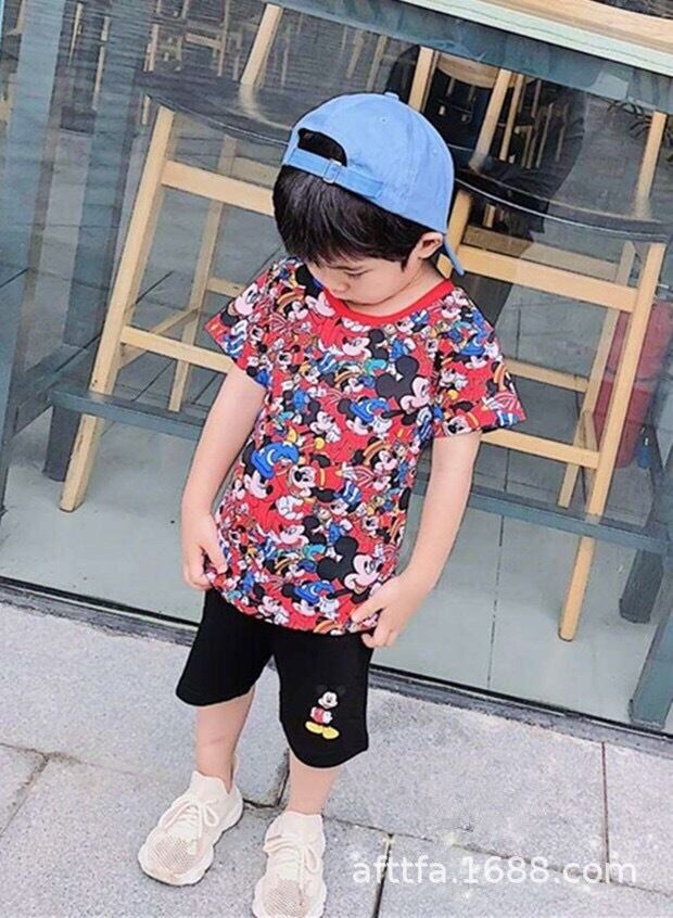 ディズニーランドにも ミッキー総柄tシャツ 男女兼用 ユニセックス 半袖 インポート子ども服 Hikari