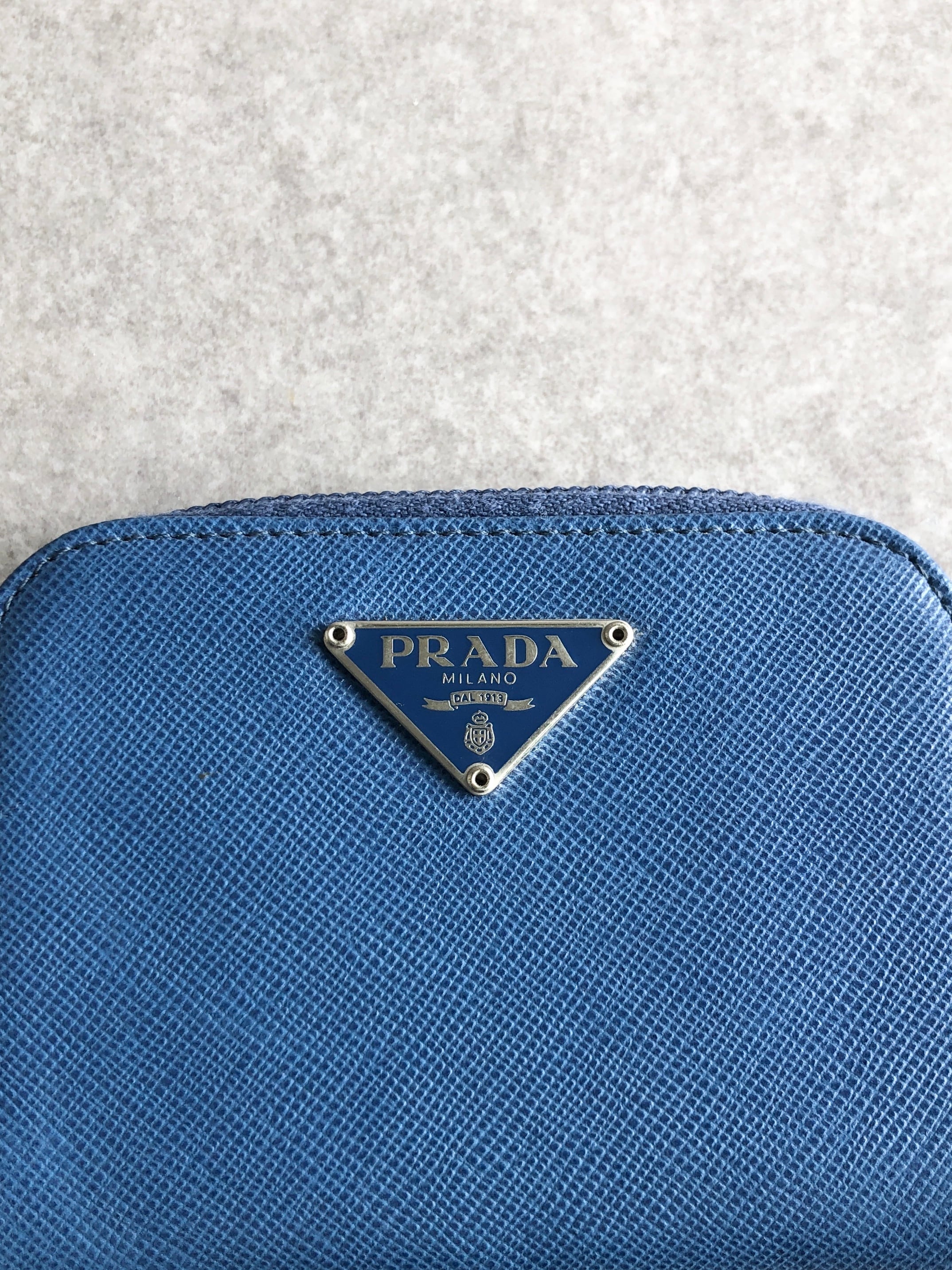 PRADA プラダ 財布 ブルー トライアングルロゴ レザー サフィアーノ