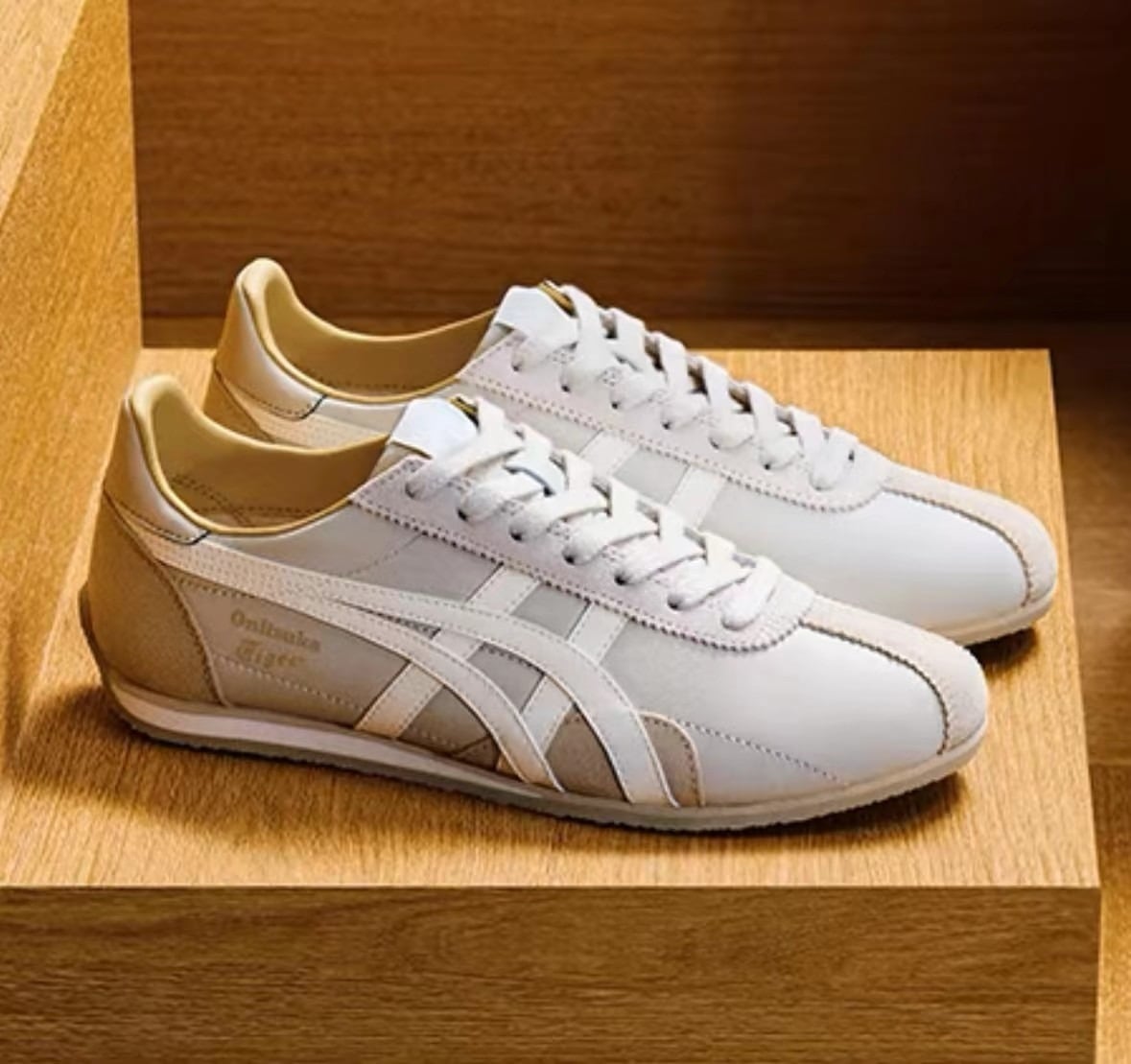 日本未入荷 Onitsuka Tiger オニツカタイガー ランスパーク ベージュ
