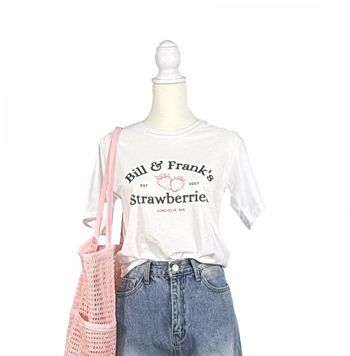 ストロベリー cute　Tシャツ