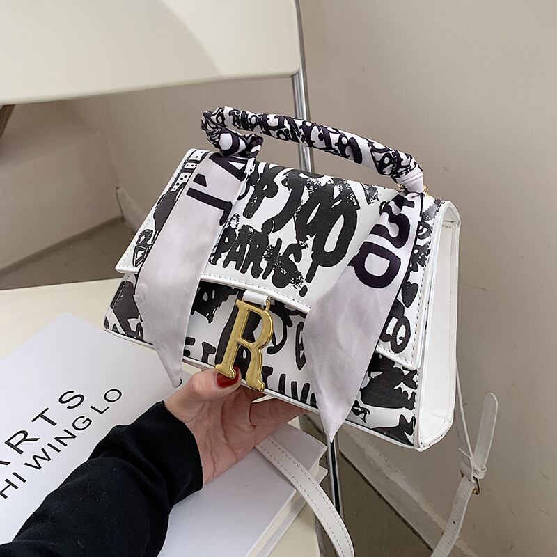 レッド スクウェア 手作りハンドバック28187957527