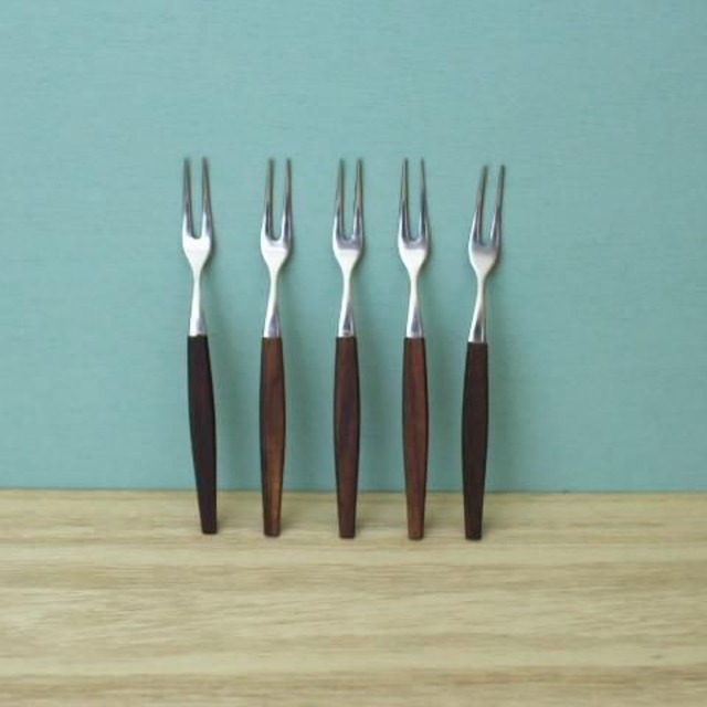 DENMARK TEAK HANDLE FRUITS FORK
