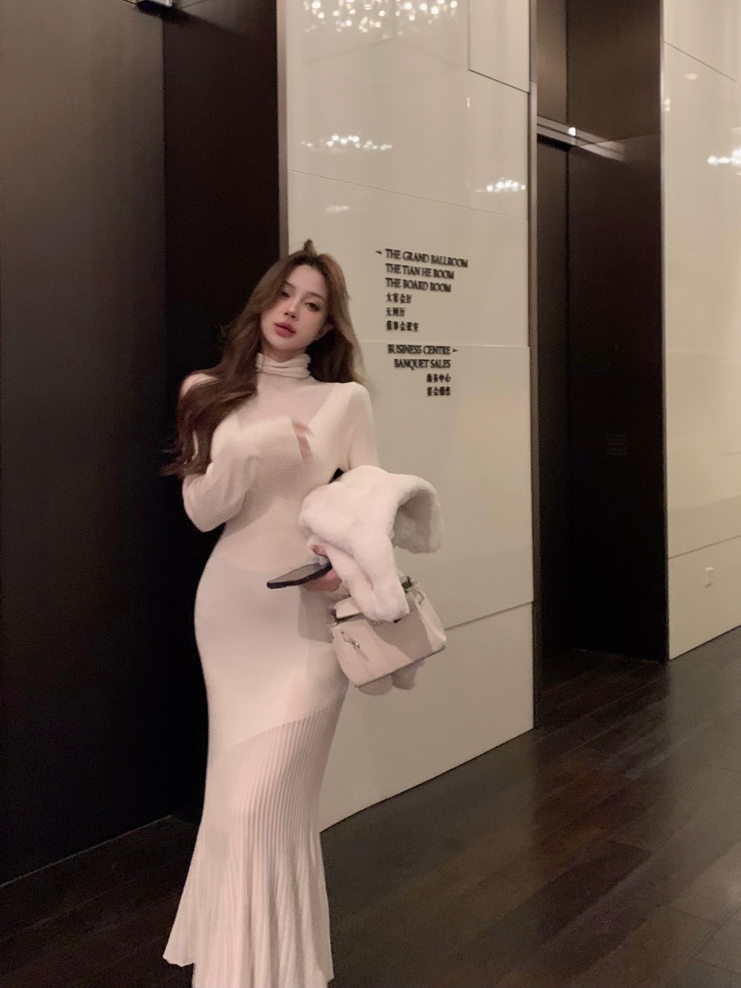 set】マーメイドニットワンピース×ファーショートコートセット M27605