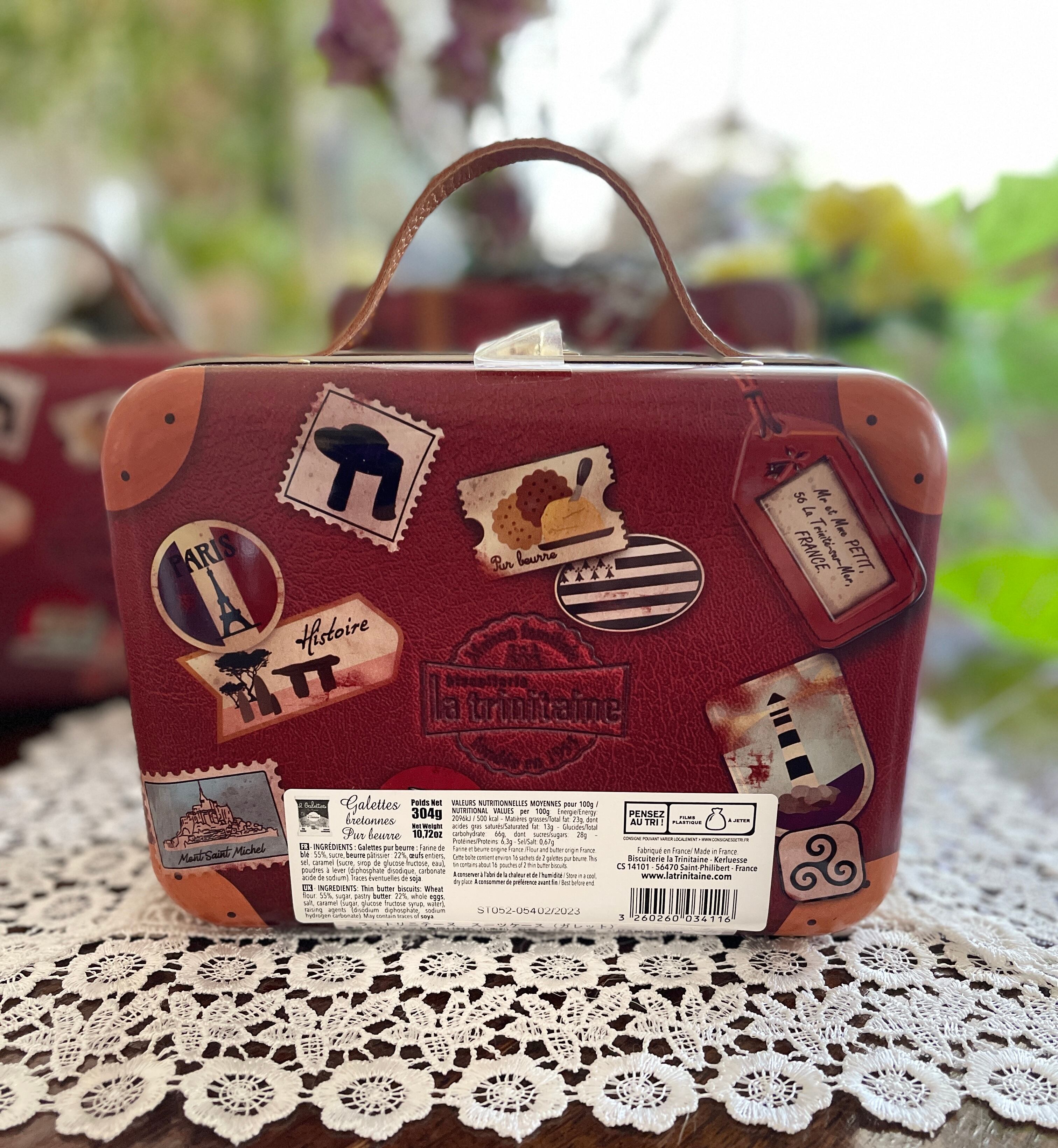 再入荷！『ラ・トリニテーヌ』　スーツケース缶　薄焼きガレット　フランス製　