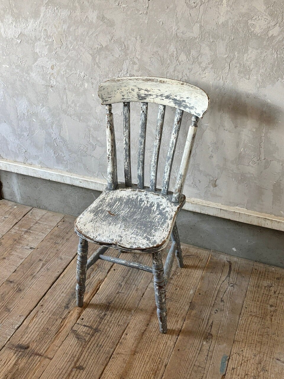 Painted Chair (A28-141)