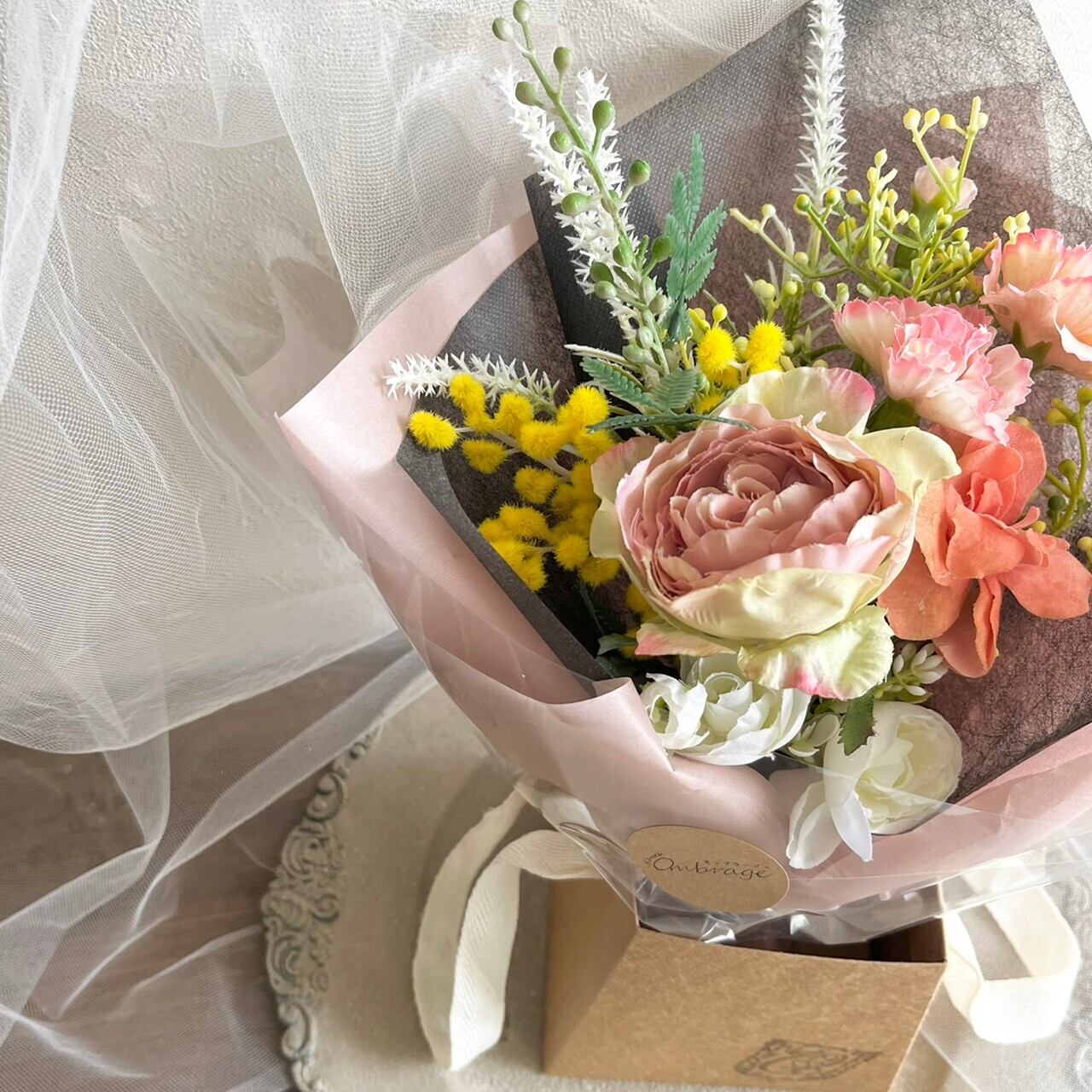 母の日、お祝いなどに贈る 枯れない アーティフィシャルブーケ