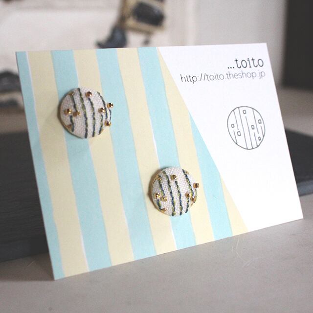 刺繍ピアス　グリーンライン