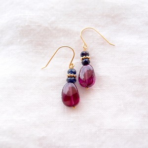 【K14gf】Rhodolite Garnet Earrings／ロードライトガーネット×ブルーサファイア ピアス