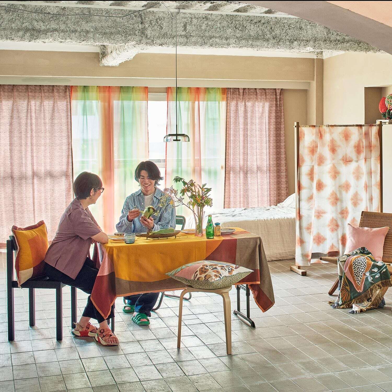 ドレープカーテン クレヨンムジ オレンジ | Rough since 2016