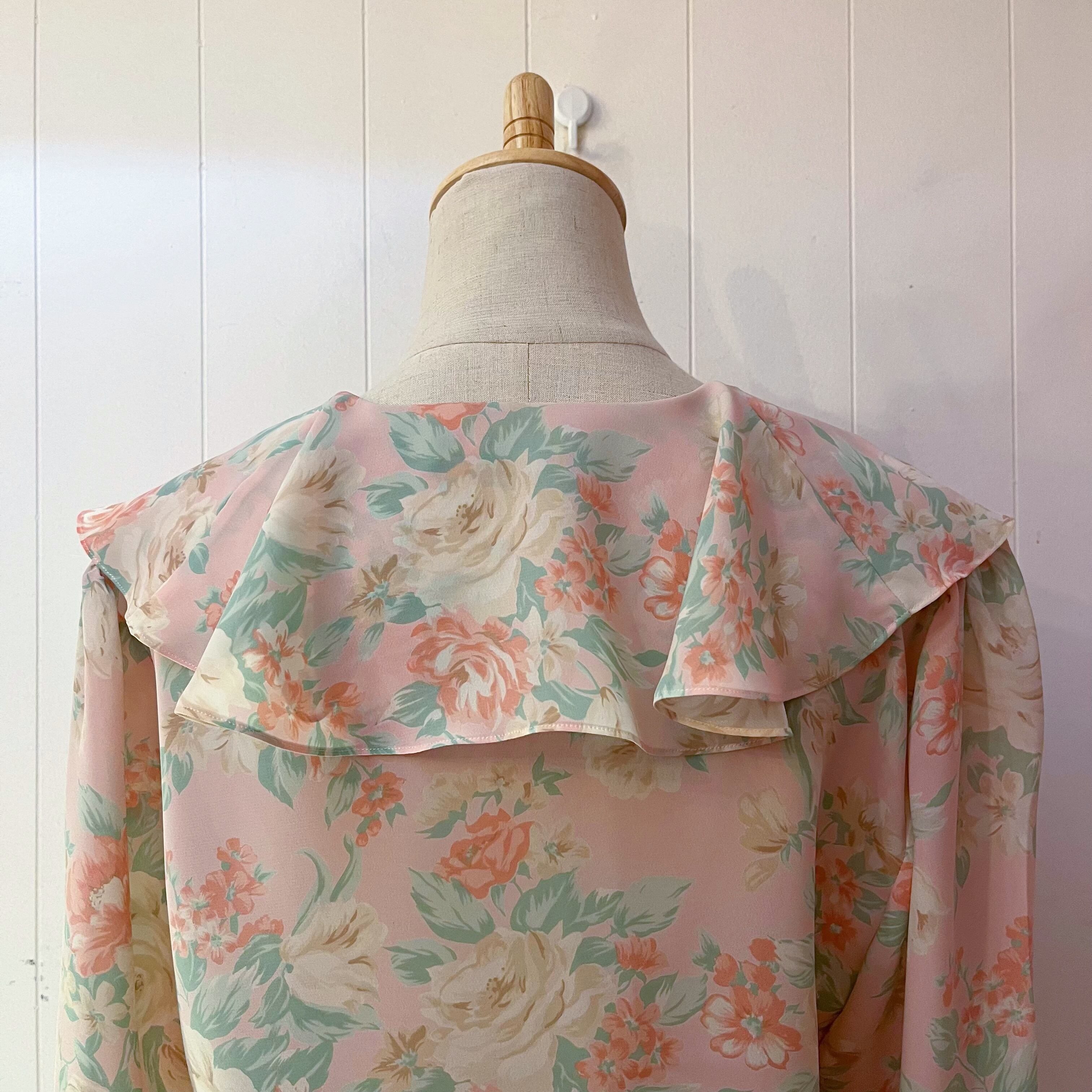 flower frill collar pink blouse
