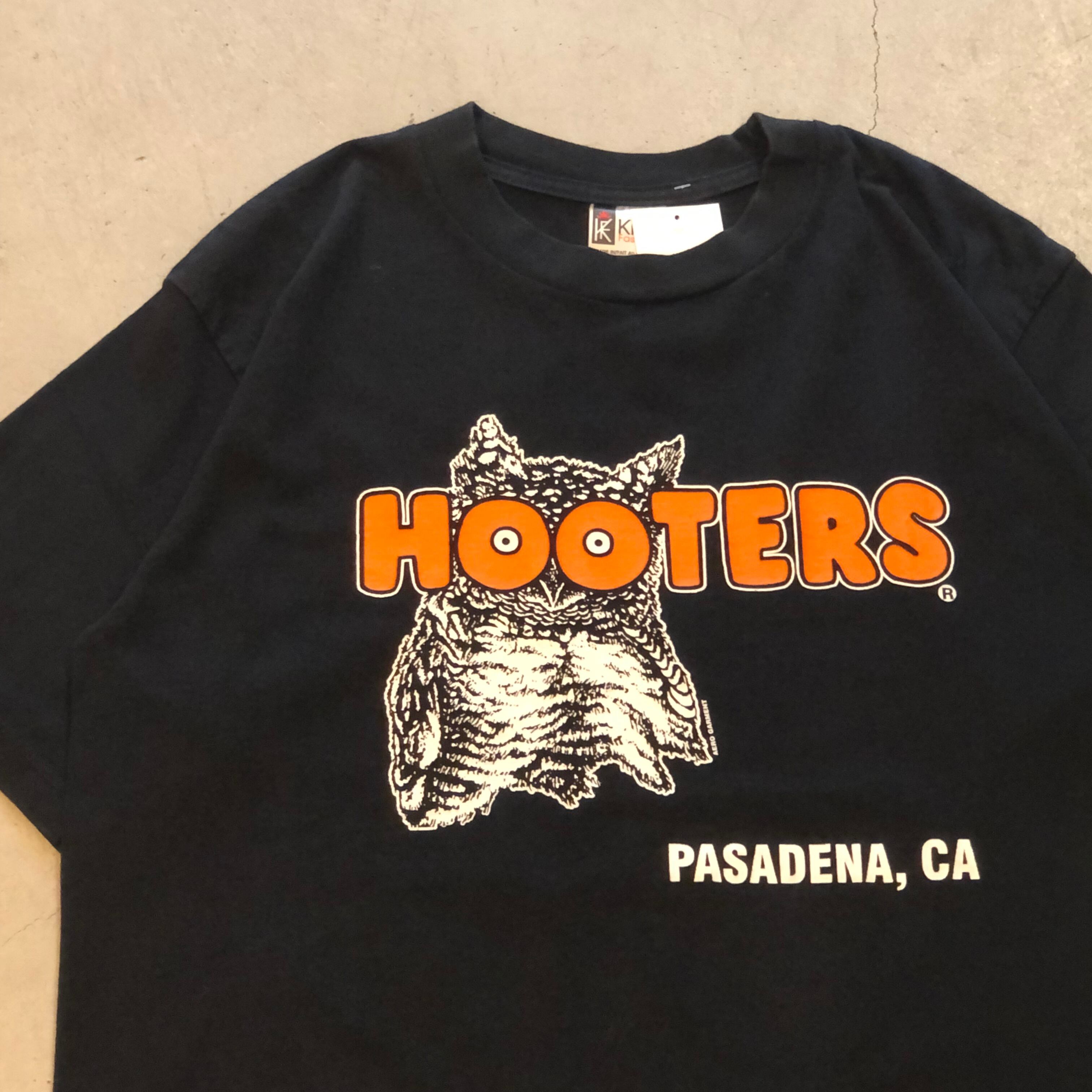 90s HOOTERS 