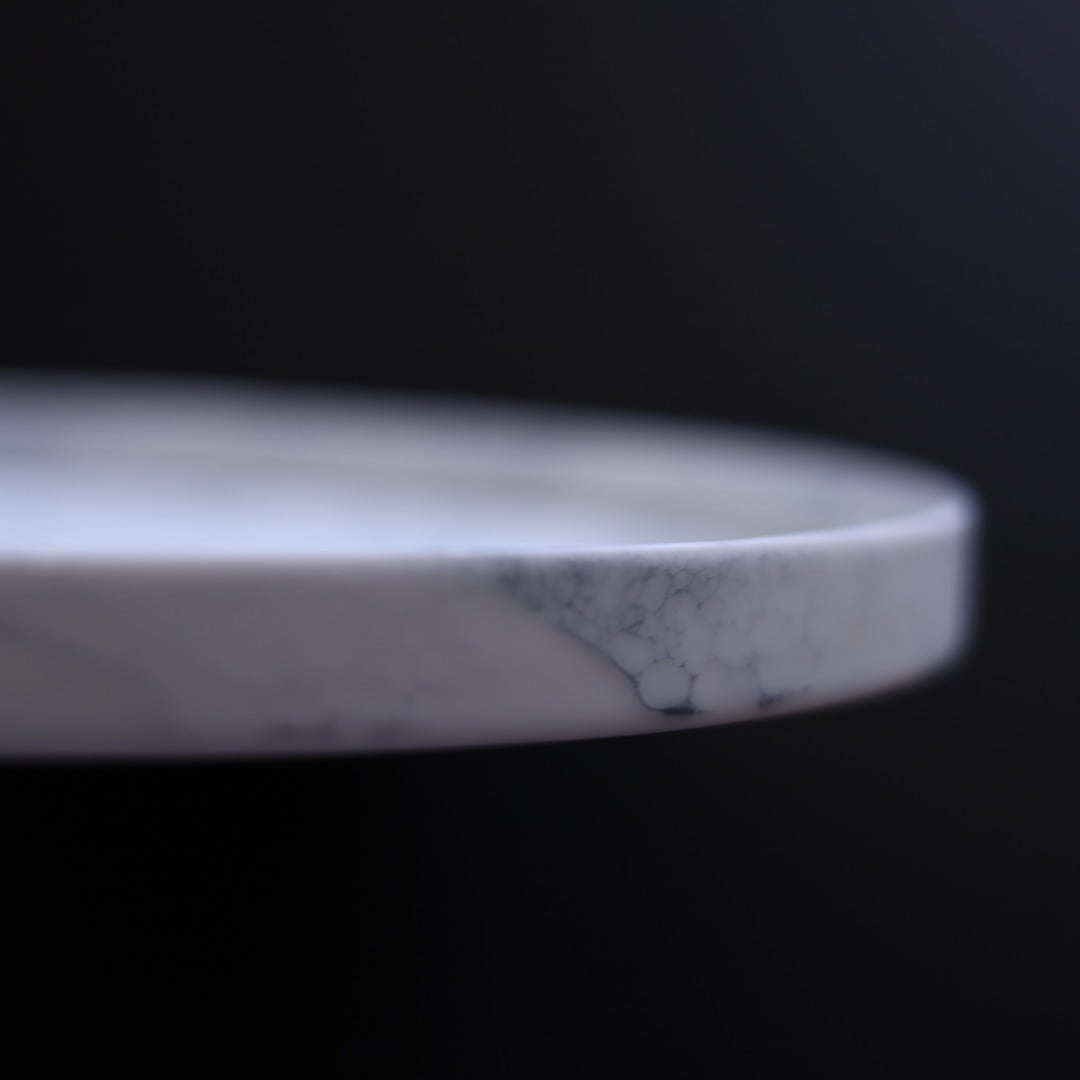 ブラストグレー泡 8寸切立プレート皿 | 芦屋貴兆陶家 online shop