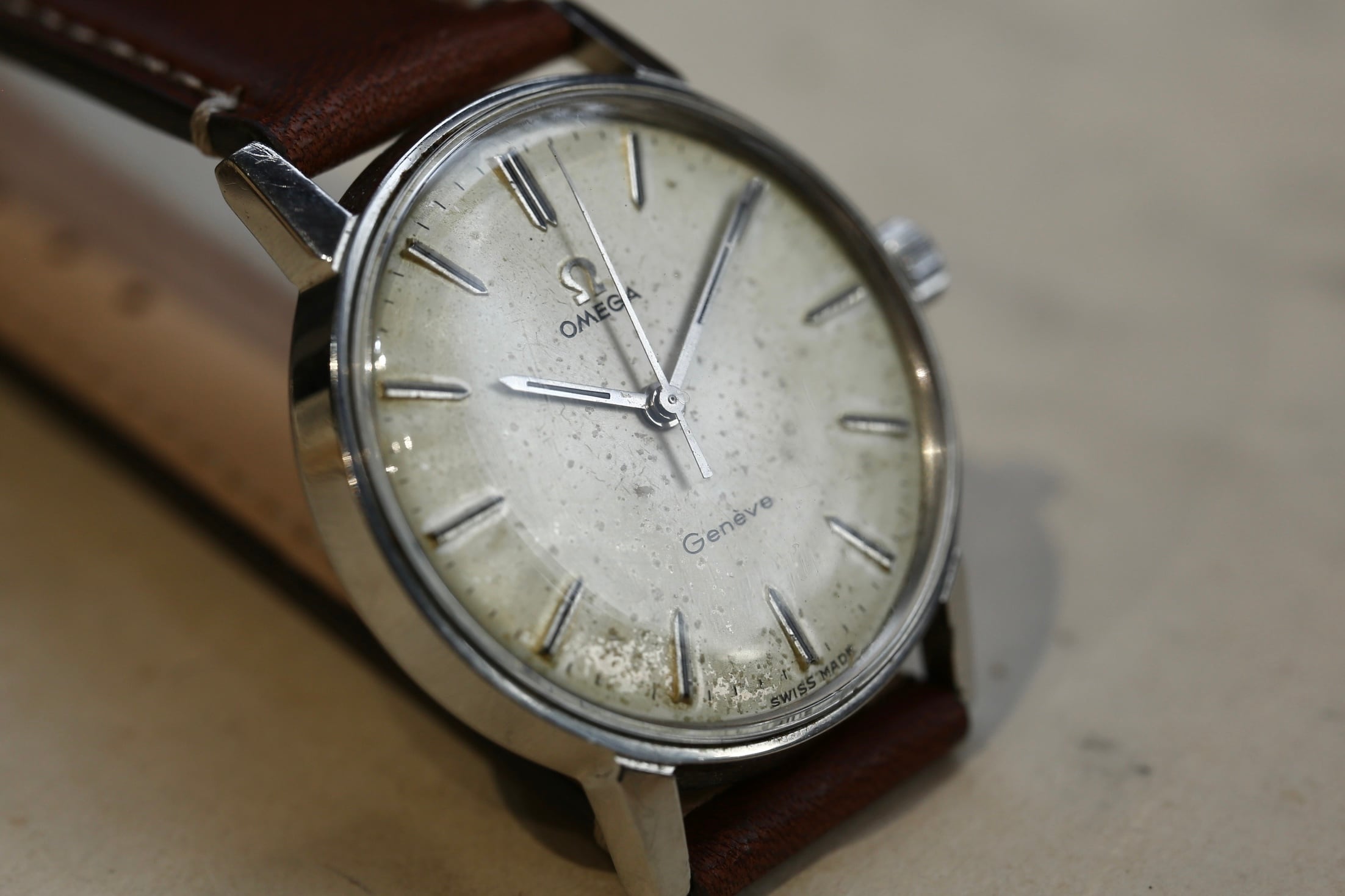 【OMEGA】 1969年製 オメガ ジュネーブ ブラウンエイジング 手巻き / Vintagewatch / Geneve / Cal.601  1960’s | アンティーク・ビンテージ時計修理・販売 WhiteKings(ホワイトキングス)