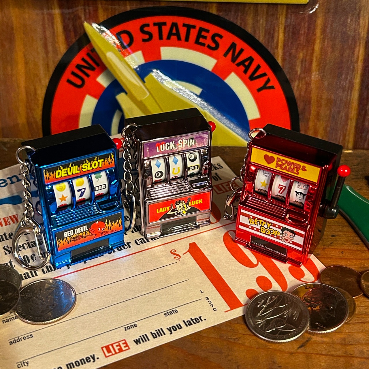 遊べて楽しい♪ スロットマシン キーリング