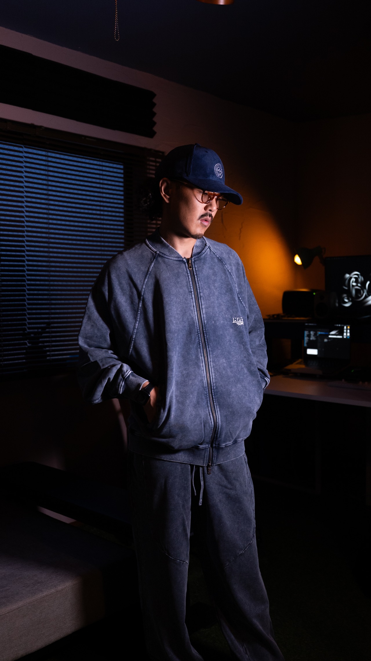 Vintage Washed Sweat Jacket [Denim]