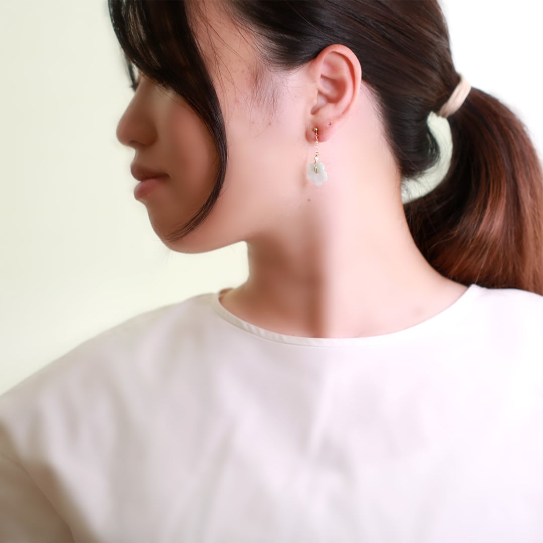 お花の翡翠とパールが可愛い！K14gf flower pearl ピアス A貨翡翠