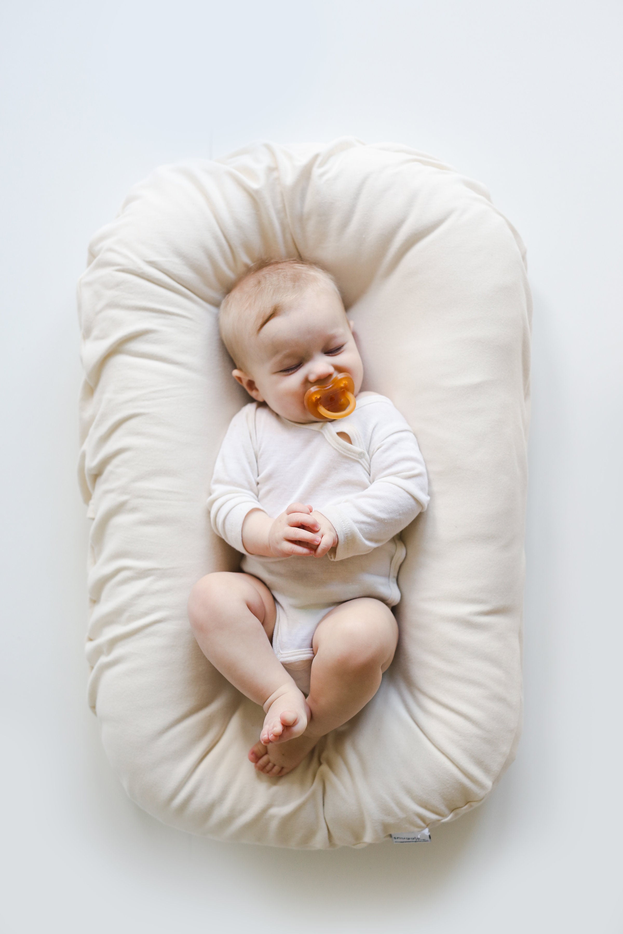 Snuggle Me スナグルミー 正規品0-6ヵ月の赤ちゃん用 - omegasoft.co.id