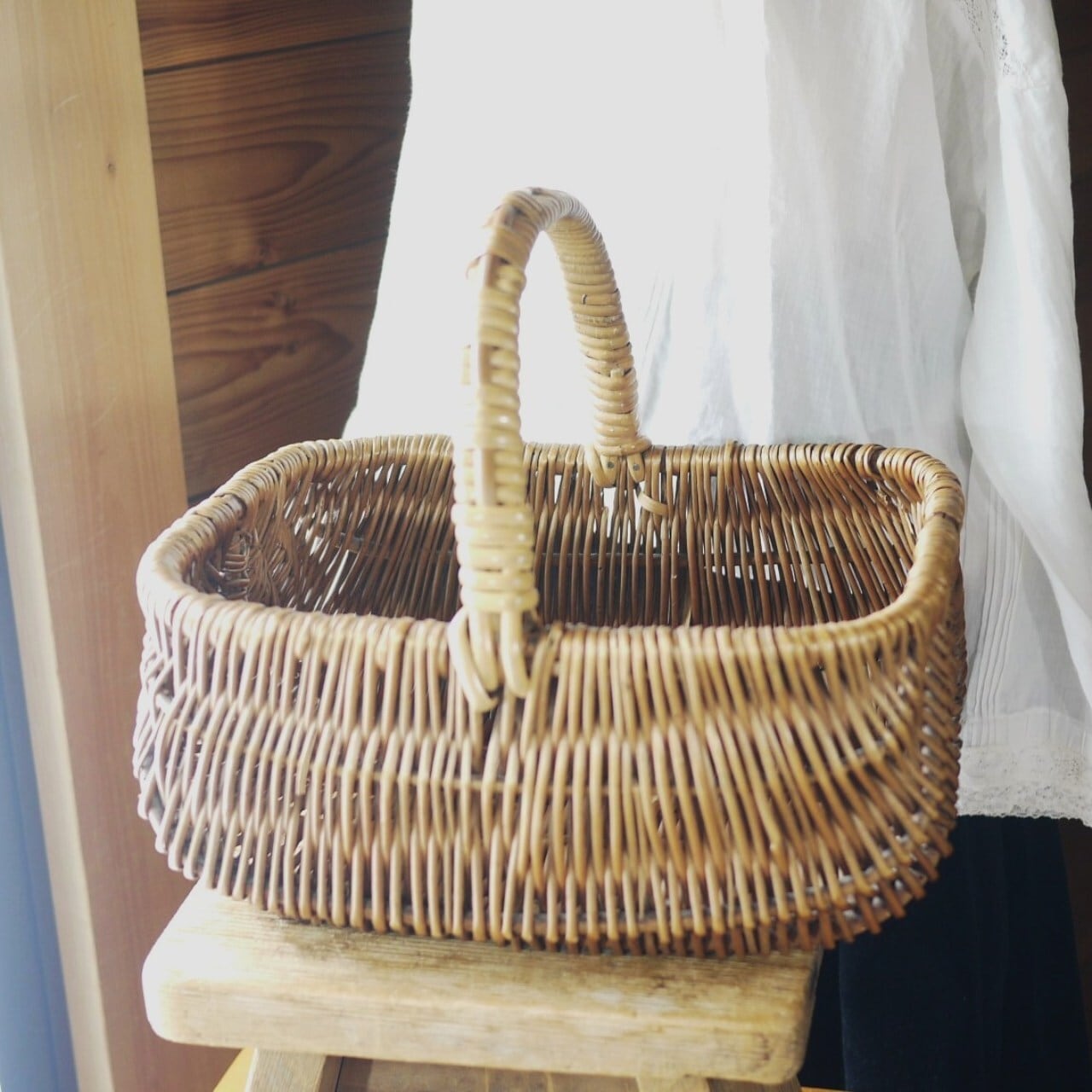 バスケット・かご】 | こりすのパン屋Base店 （世界の蚤の市 ひとつ