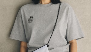 cheekyシュナウザー　ワンポイント刺繍Tシャツ