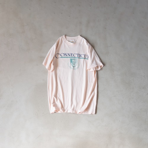 "Connecticut" vintage Souvenir T-shirt