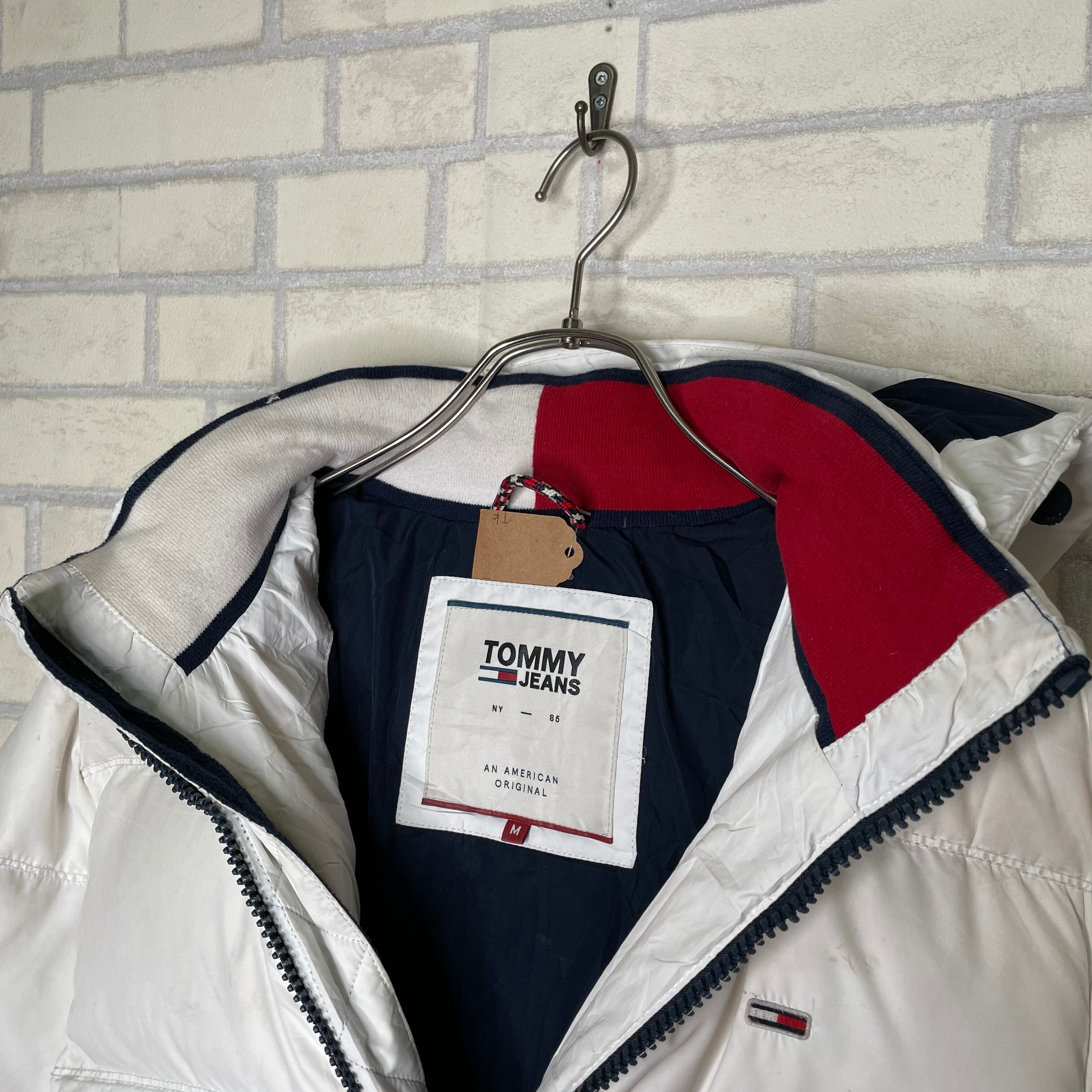 TOMMY JEANS ダウンジャケット M ホワイト ワンポイントブランド刺繍 