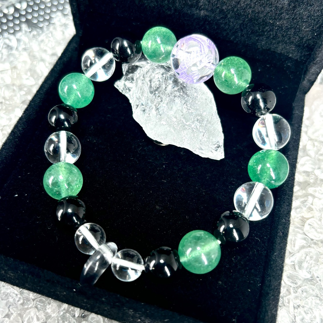 龍蛇の結晶ブレスレット（1点のみ）