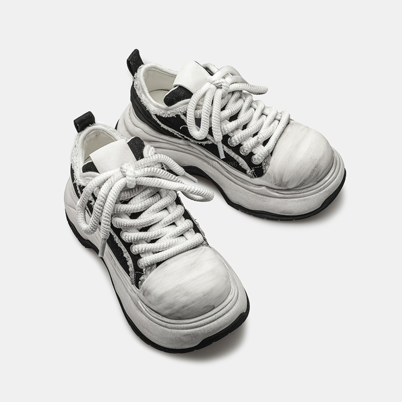 Grind Wave Sneakers