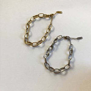 チェーンブレスレット